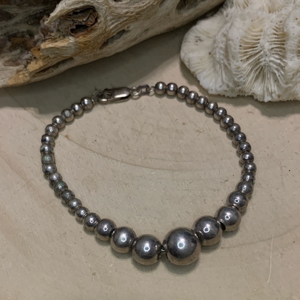 Vintage 925 Sterling Silver Native American Pearl Bead 7” Bracelet